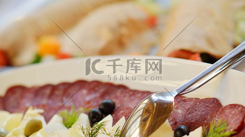 薯片包装袋：尺寸规格背后的科学考量